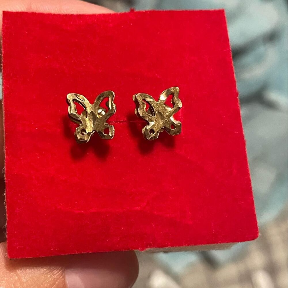 10k gold 3D butterfly stud earrings